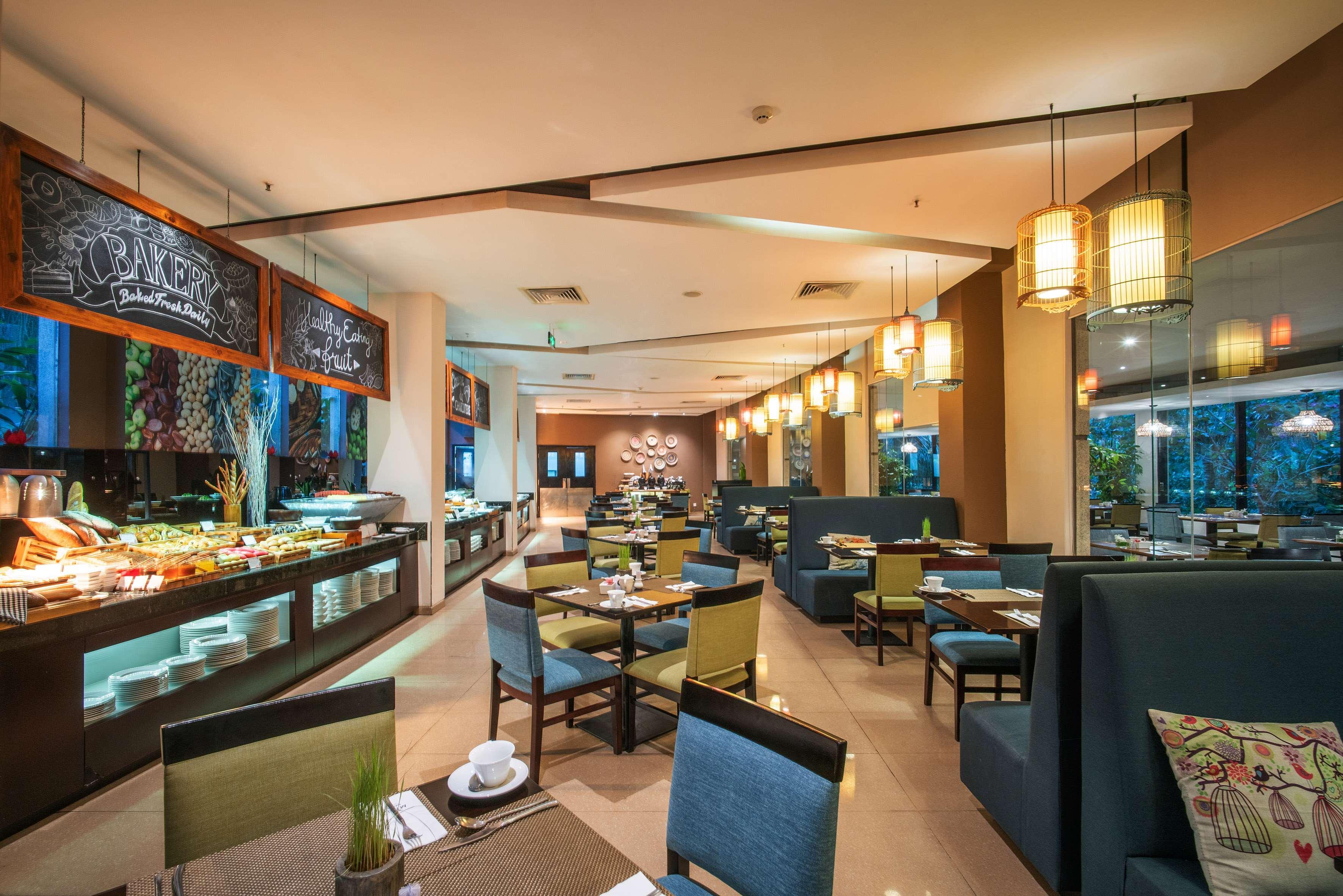 Melia Danang Beach Resort Екстериор снимка