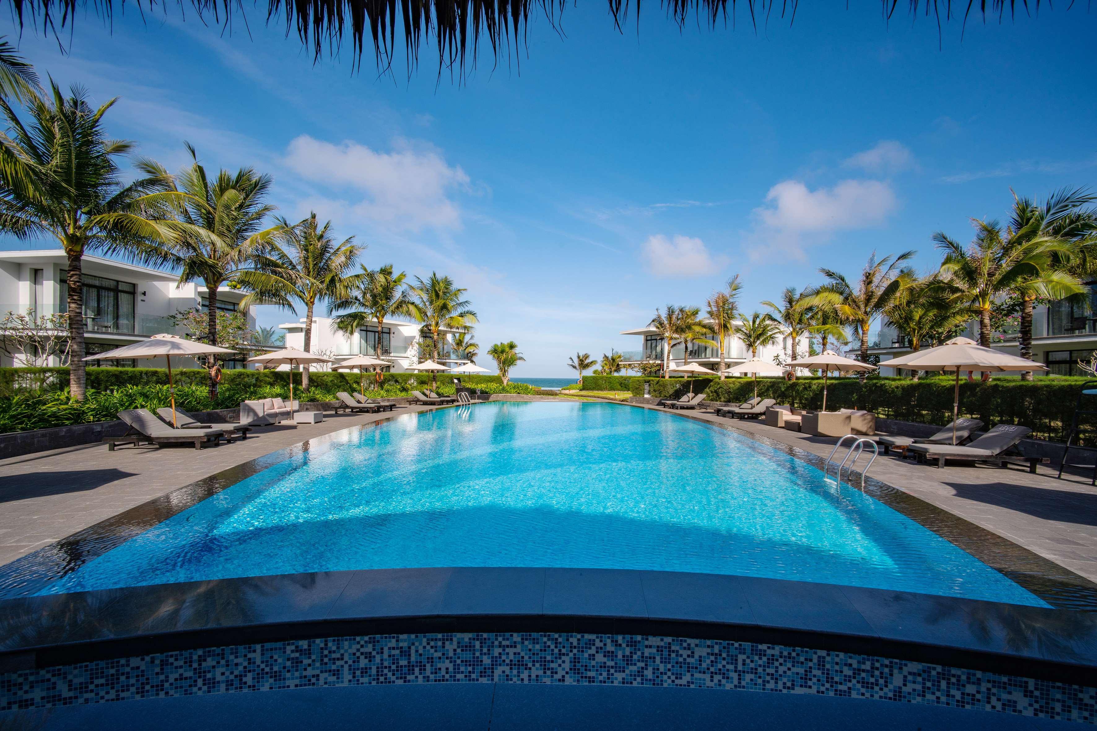 Melia Danang Beach Resort Екстериор снимка