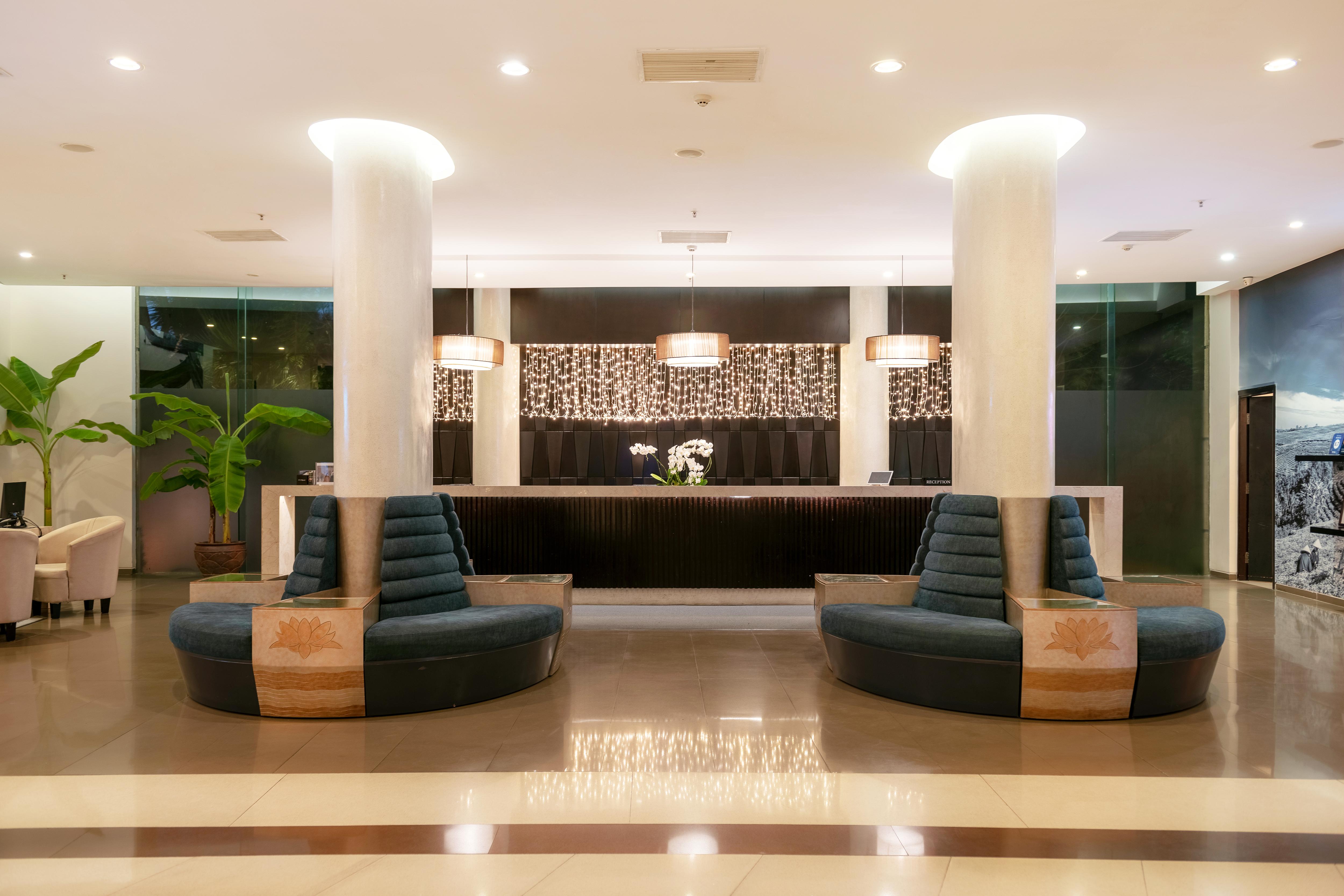 Melia Danang Beach Resort Екстериор снимка