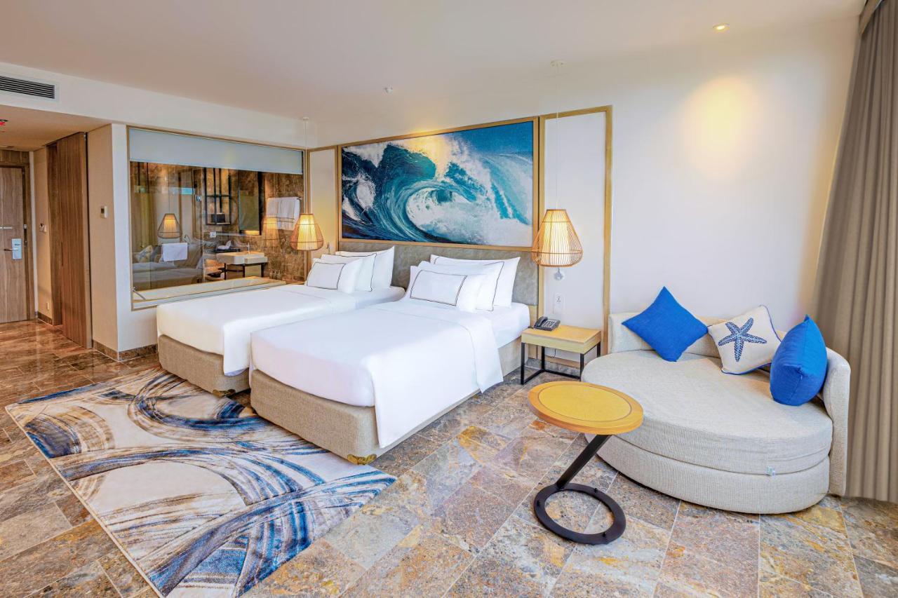 Melia Danang Beach Resort Екстериор снимка