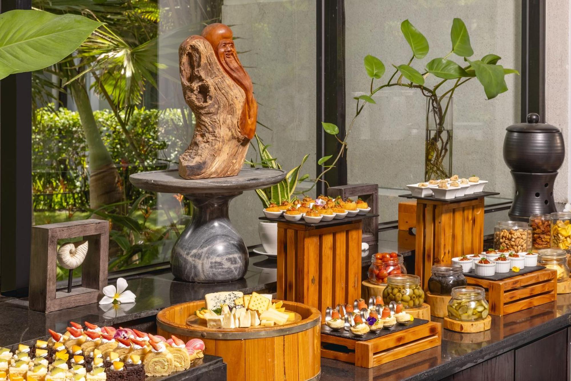 Melia Danang Beach Resort Екстериор снимка