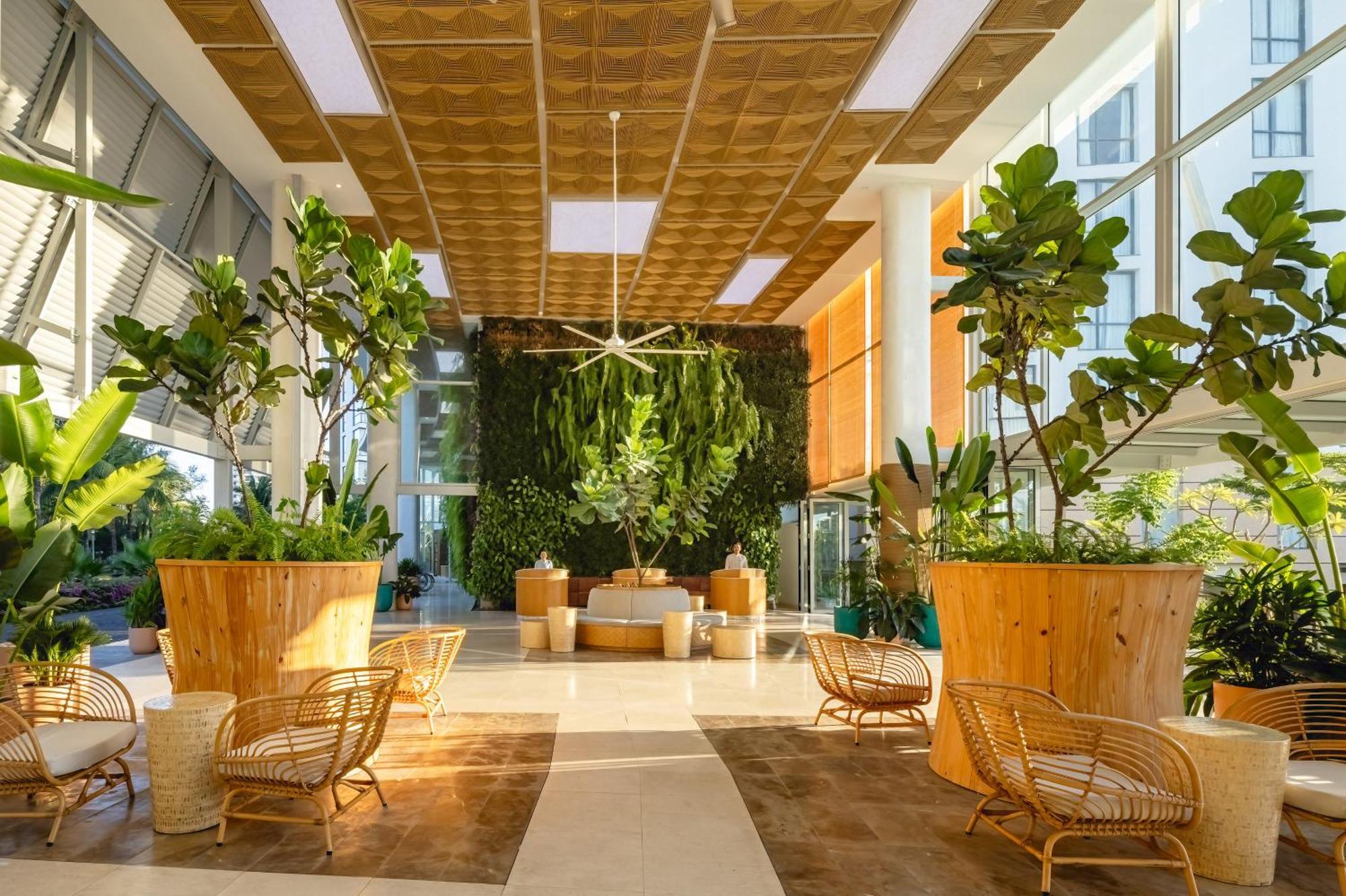 Melia Danang Beach Resort Екстериор снимка