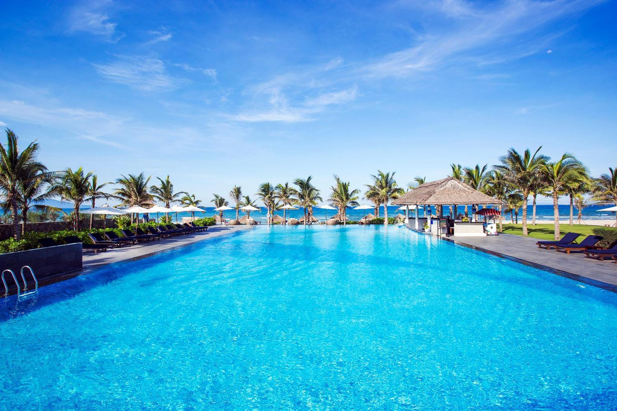 Melia Danang Beach Resort Екстериор снимка